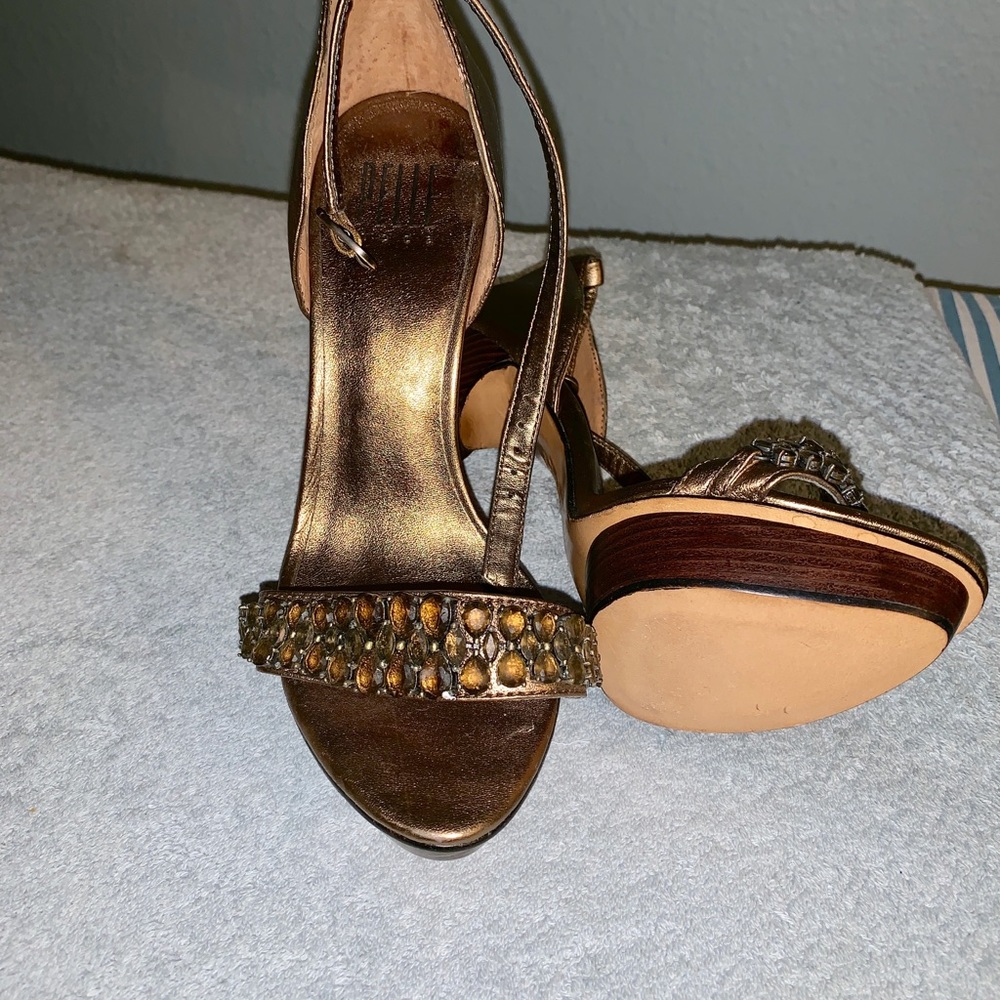 Shoes - Picture 2 of 2